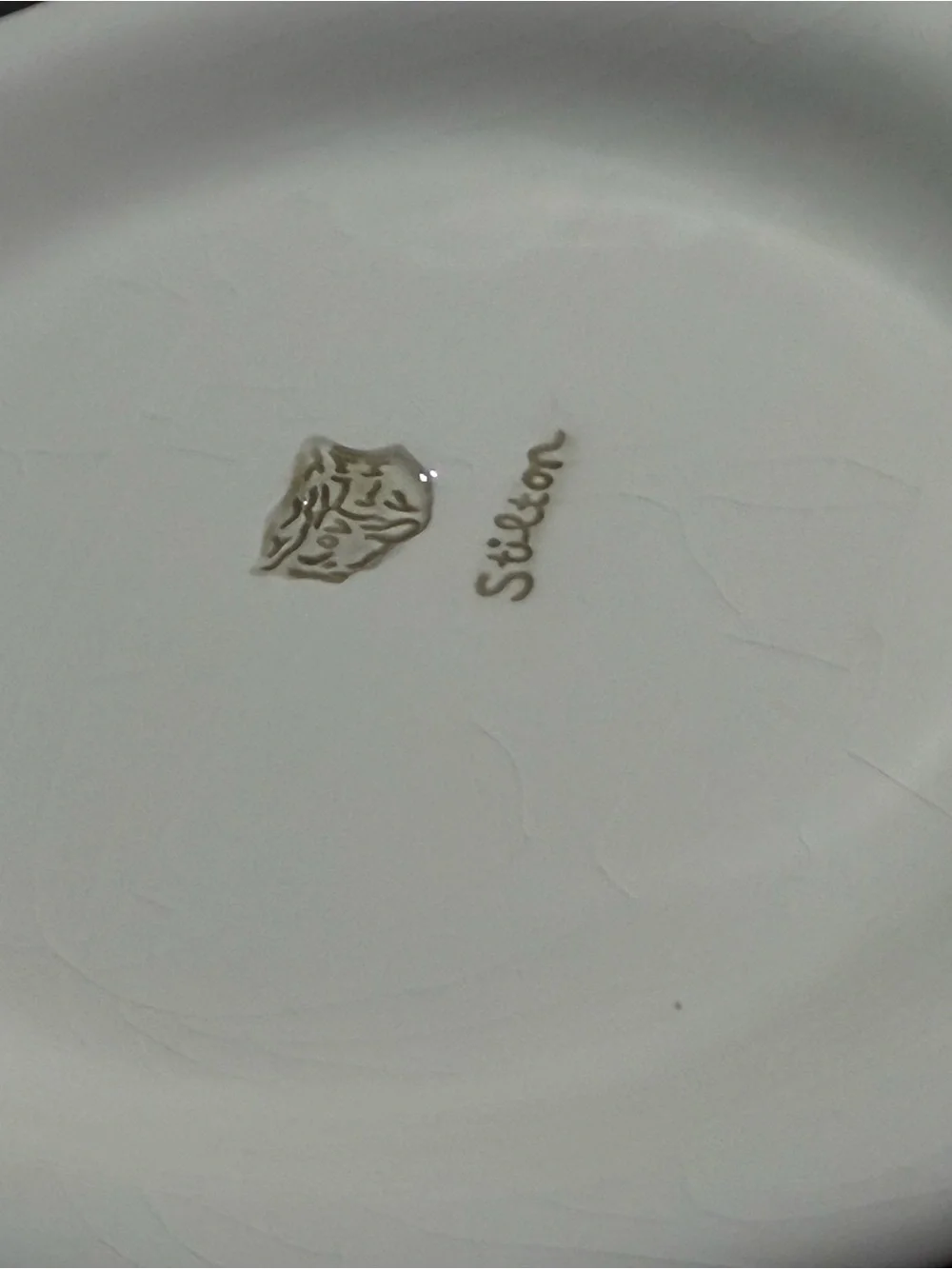 Williams Sonoma Cream Appetizer Plates Gift Box with six plates.